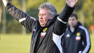 Hiddink Sesumbar Naikkan Kembali Pamor Sepakbola Belanda