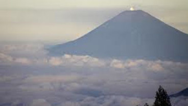Gunung Slamet Naik Status Jadi Waspada