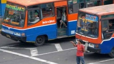 Wah, Mendag Naik Metromini 602 Karena Macet?