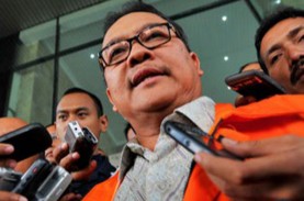 PNS Hadiri Sidang Rusli Zainal Termasuk Kepala Dinas