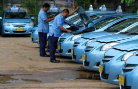 Penjualan Mobil Taksi Turun 13%, Limo Masih Tak Tertandingi