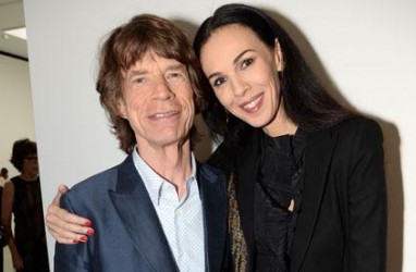 Kekasih Mick Jagger Gantung Diri dengan Syal