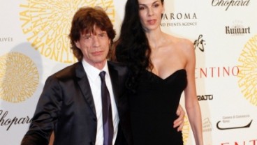 Pacar Mick Jagger Gantung Diri: L’Wren Scott Dikenal Sebagai si Kaki Jenjang