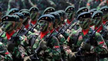 Moeldoko Seragamkan Baret di Mabes TNI