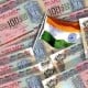 Rupee India Menguat Paling Tinggi