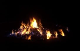Khayangan Api: Wisata Malam di Tempat Persemayaman Empu Supa