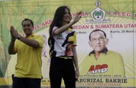 CAPRES ARB: Artis Nia Ramadhani Temui Pemilih Pemula di Bandung
