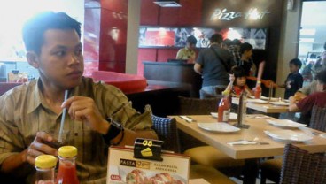 Orang Indonesia Habiskan US$1,5 Miliar untuk Makan di Restoran