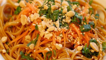 KULINER THAILAND: Ini Menu Unggulan PhonChang Thai Noodle