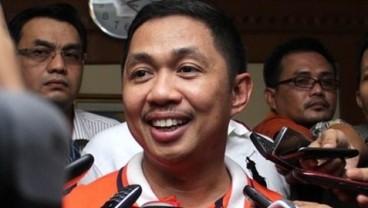 PEMILU LEGISLATIF 2014: Anis Matta Nyoblos di TPS 041 Utan Kayu