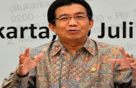 PILEG 2014: Ketua OJK Muliaman D. Hadad Nyoblos di TPS 19 Benhil