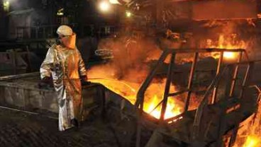Ground Breaking Smelter Bauksit Bintan Alumina Ditunda