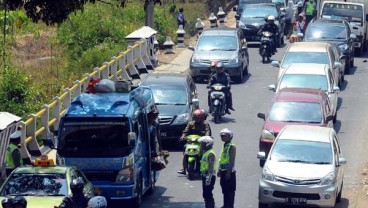 BANJIR RANCAEKEK: Kemacetan Mengular Panjang Di Rute Garut-Bandung