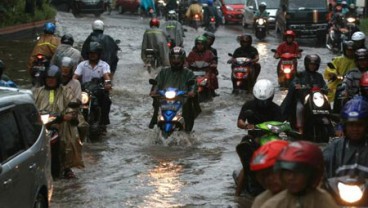 Pekanbaru Banjir: Diguyur Hujan 2 Jam, Kota Pekanbaru Tergenang