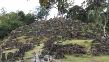 WISATA SEJARAH:Mau Ke Gunung Padang? Ini Rute Ke Lokasi