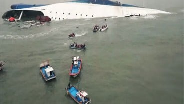 FERI Sewol Tenggelam: Penyelam Temukan 10 Mayat