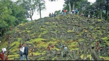 Misteri Gunung Padang: Dari Cerita Rakyat hingga Ilmiah