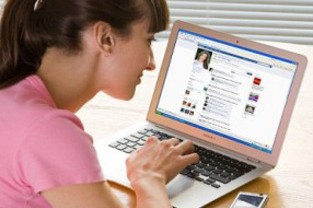 KINERJA FACEBOOK:  Wow! Pendapatan Melonjak 72%/Tahun