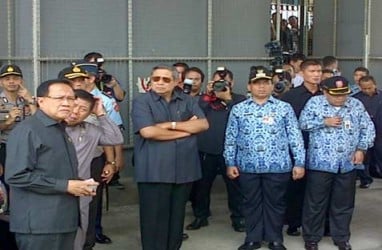 PASAR SENEN TERBAKAR: Presiden SBY Tinjau Lokasi 10 Menit