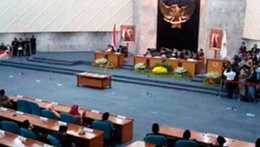 Rapat Hanya Diikuti 30 Anggota DPRD, Keabsahan Perda BUMD Tjipinang Jaya Diragukan