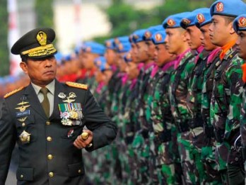 Sidak Panglima TNI : Tak Ada Handy Talkie, Moeldoko Pinjam Handphone Panggil Dan Pasmar