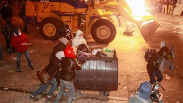 KRISIS UKRAINA: Perang Saudara Berlanjut, Pemilu Terancam