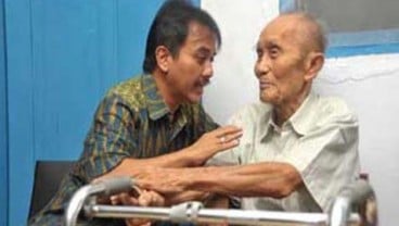 LEGENDA SEPAK BOLA, Thio Him Tjiang Diabadikan dalam 8 Foto Cerita