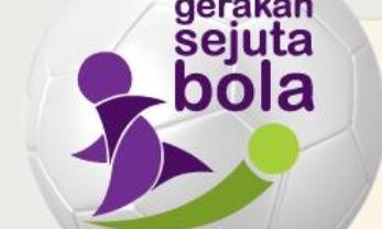 GERAKAN SEJUTA BOLA: Jelang Piala Dunia, Sumber Alfaria Trijaya Bagikan 5.000 Bola Sepak