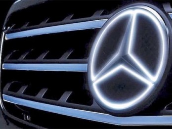 Mercedes Benz E-Class Raih Penghargaan Kendaraan Favorit