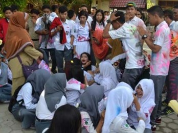 HASIL UN SMA/SMK 2014: 198 Siswa di Riau Tidak Lulus, Ini Nama yang Lulus di SMAN 2 Pekanbaru