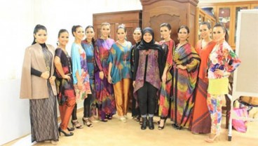 KBRI Singapura Undang Alleira Batik