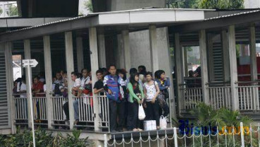 Pemrov DKI Benahi Semua Halte Bus Transjakarta
