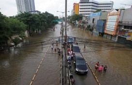 Kota Samarinda Lumpuh Akibat Banjir Pada Hari Ini (1/6/2014)