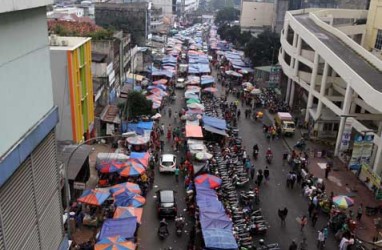 Lalu Lintas Sekitar Pasar Tanah Abang Kembali Semerawut