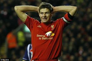 KAPTEN TIMNAS INGGRIS Steven Gerrard Diburu Fans di Instagram, Ini Akun Pribadinya