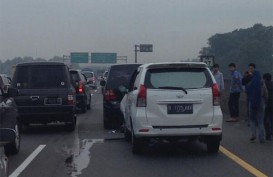 Kecelakaan Tol Cikunir Bikin Lalu Lintas Tersendat