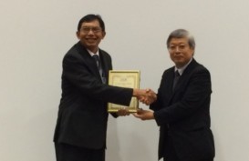 Guru Besar ITB Dapat Penghargaan Pengembangan Teknologi Informasi