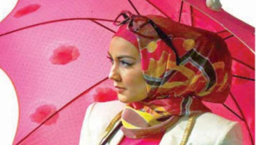 MENYAMBUT LEBARAN: Konsep Abaya  yang Tetap Disuka
