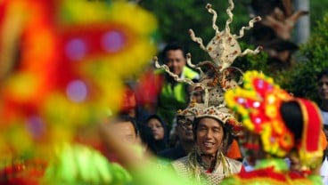 HUT JAKARTA: 30 Mobil Hias Meriahkan Jakarnaval