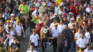 HUT JAKARTA: Pawai Jakarnaval dimulai dari Jalan Silang Monas Barat Daya