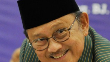 Buka Puasa Berrsama Ical, Habibie Titip Pesan ke Prabowo