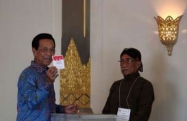 PILPRES 2014: Sultan HB X Nyoblos di TPS 9 Panembahan