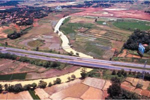 TOL MANADO-BITUNG: Lelang Investasi Setelah Pembangunan Konstruksi Bagian Pemerintah