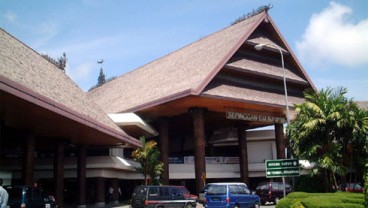 MUDIK LEBARAN: Kendaraan di Area Bandara Sepinggan Ditertibkan