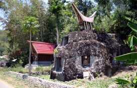 FESTIVAL TORAJA 2014 Mengembangkan Destinasi Unggulan Selain Bali