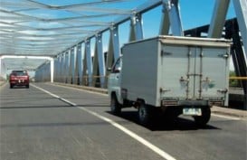 MUDIK LEBARAN: Jembatan Comal Amblas, Akses Darurat Ditarget Tuntas 5 Hari