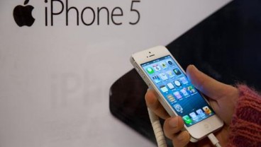 BISNIS IPHONE: Apple Caplok Pangsa Pasar Samsung