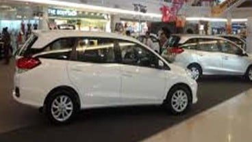 Pangsa Pasar Toyota di LMPV Menyusut