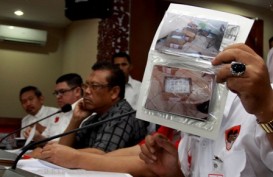 JOKOWI PRESIDEN TERPILIH: Kubu Prabowo-Hatta Serahkan 4 Kontainer Bukti Kecurangan