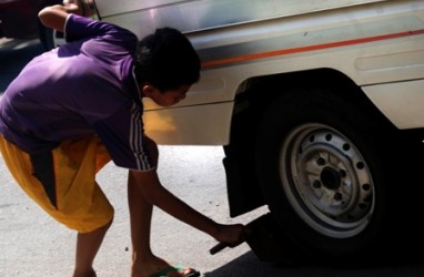 MUDIK LEBARAN 2014:Jalur Mudik, Etalase Wirausaha Masyarakat Kecil